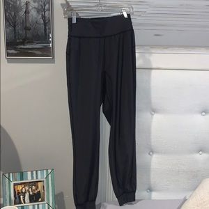 Lulu lemon joggers